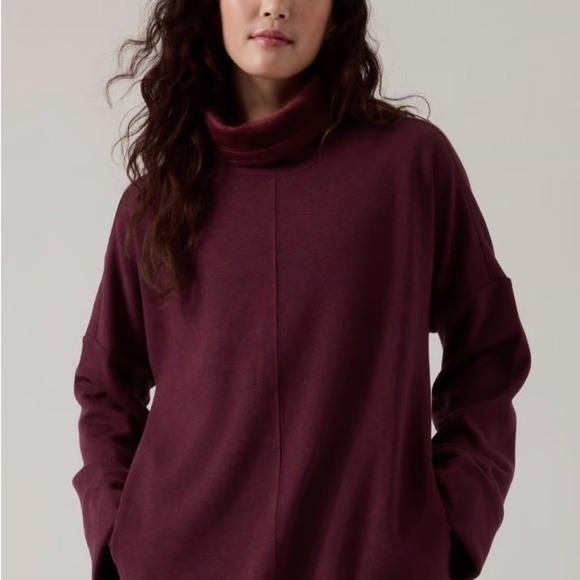 Athleta Sweaters - Athleta Cozy Karma Sweatshirt Size Medium Deep Purple
